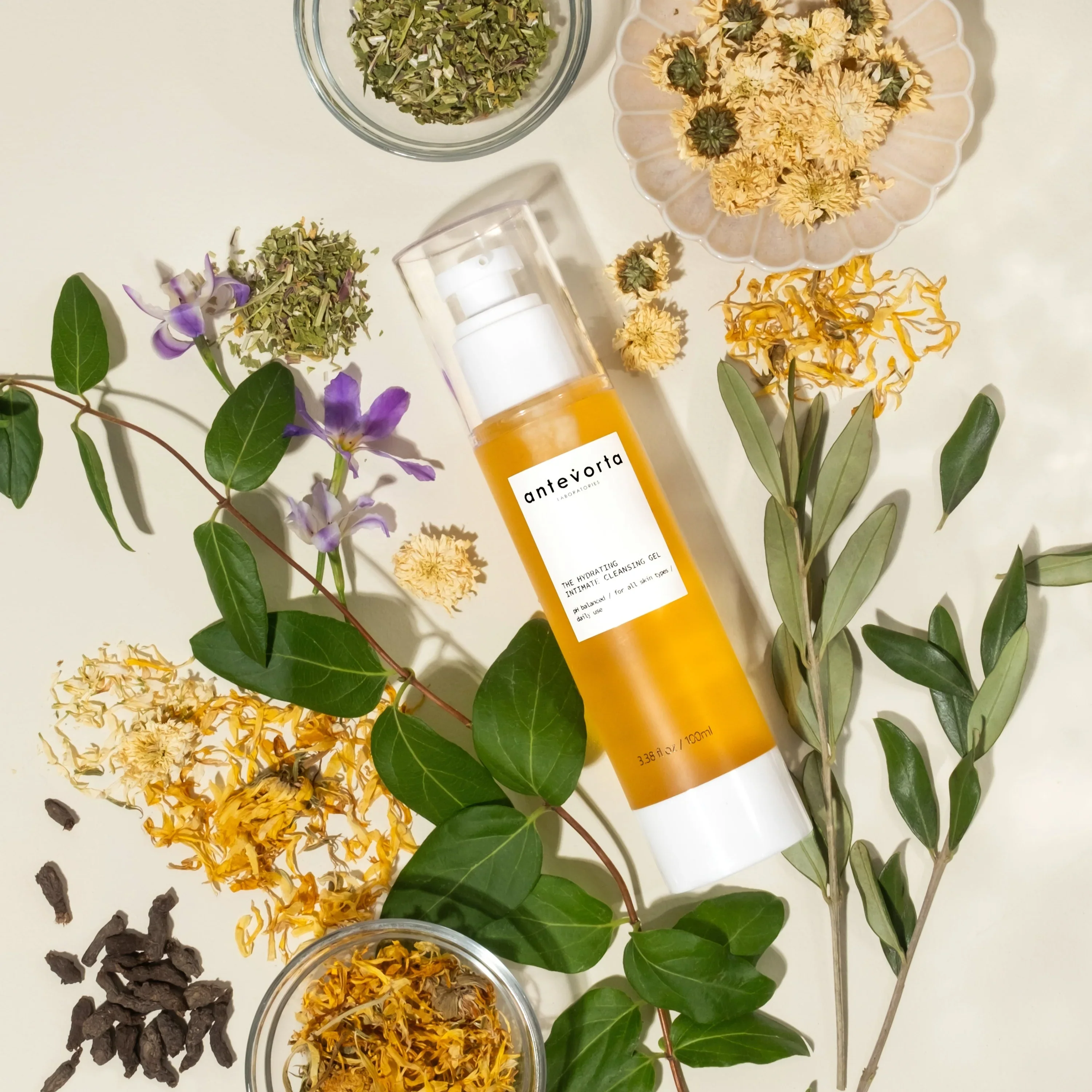 The Hydrating Intimate Cleansing Gel Retail Pack - Retail 12 Pack - Image 5